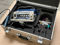 Micro polijstmachine en beugelmicrometers - afbeelding 2 van  5