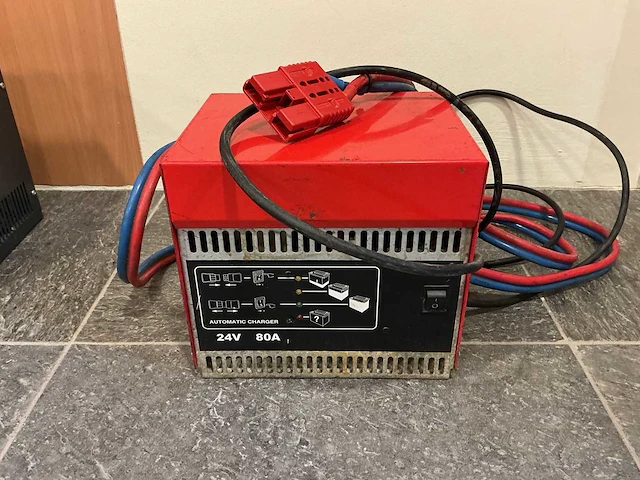 Micro power - 24v 80a - battery chargers - afbeelding 1 van  2
