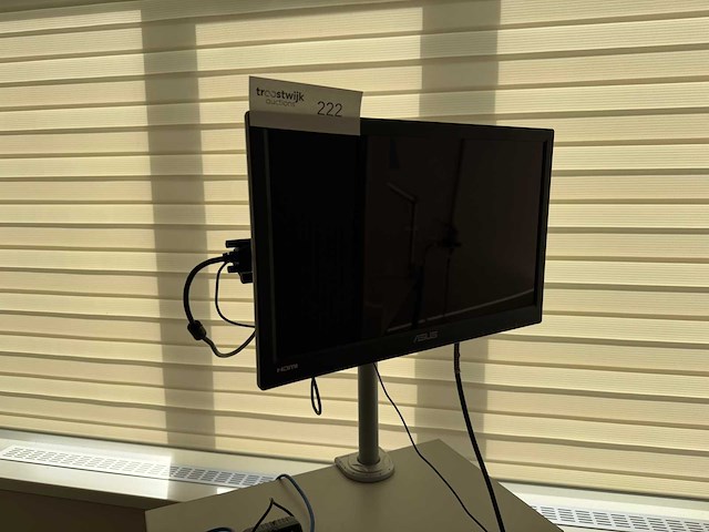 Micro-star international co., ltd. - cubi n 8gl (ms-b171) - desktop - afbeelding 1 van  4