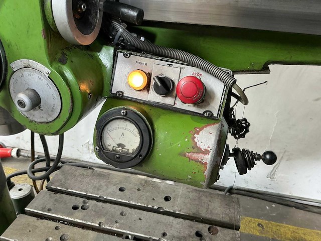 Microcut - 1995 - tpr-820a - radiaalboormachine - afbeelding 9 van  9