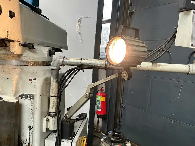 Microcut - 2002 - 857 ii - kniefreesmachine - afbeelding 4 van  14