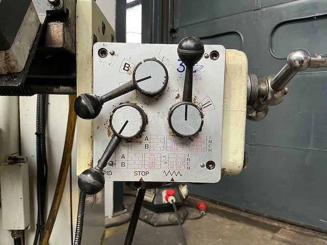 Microcut - 2002 - 857 ii - kniefreesmachine - afbeelding 14 van  14