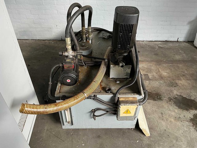 Microcut challenger - otv-1000 - cnc milling machine - 2001 - afbeelding 3 van  9