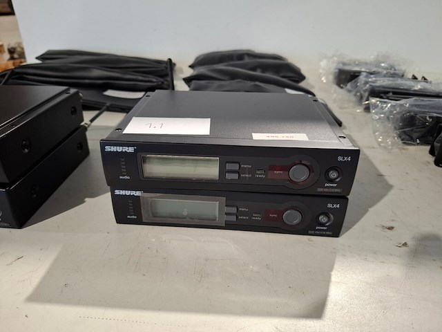 Microfoonset, shure, 4x slx4 met beltpack, handheld en accesoires - afbeelding 3 van  8