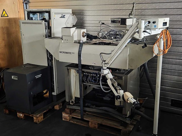 Micromatic - 1985 - 632 - cnc micro draaibank - afbeelding 3 van  28