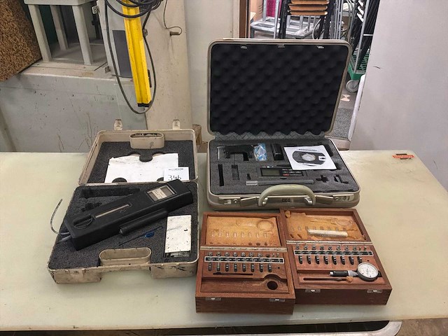 Micrometer (4x) - afbeelding 1 van  4