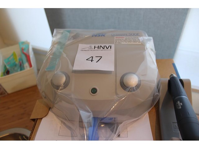 Micromotor nsk ultimate 500 f met handheld. max 40.000 toeren / minuut. nieuw in doos. - afbeelding 2 van  4