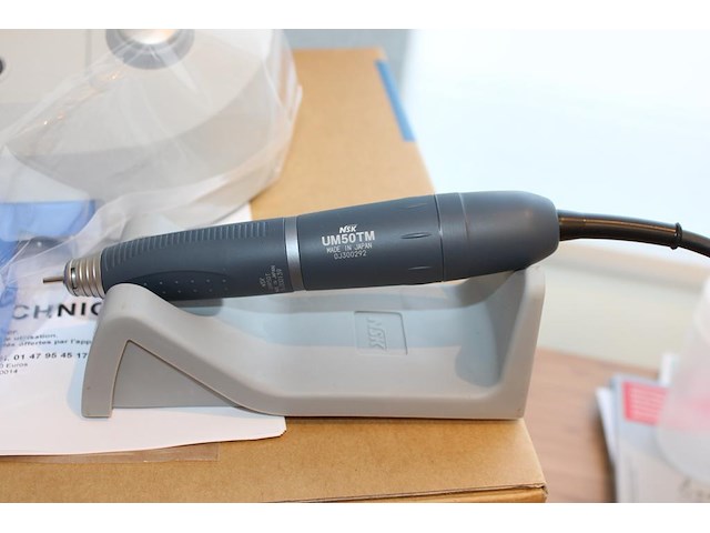 Micromotor nsk ultimate 500 f met handheld. max 40.000 toeren / minuut. nieuw in doos. - afbeelding 3 van  4