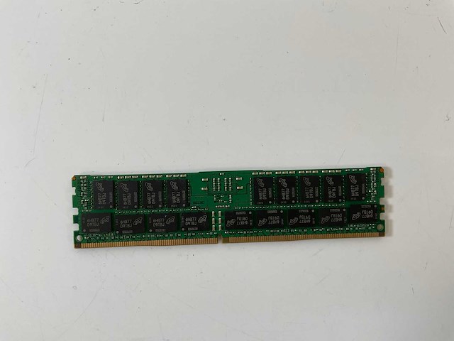 Micron (mta36asf4g72pz-2g3b1ik) 32gb 2rx4, pc4-2400t-rbb-10 rams (27x) - afbeelding 5 van  5