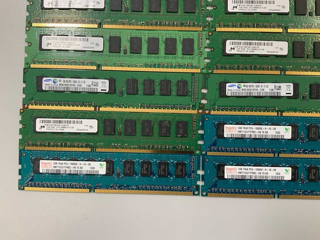 Micron technology/sk hynix 70gb (70x1gb 1rx8) pc3-10600e sticks - afbeelding 4 van  5