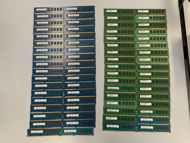 Micron technology/sk hynix 70gb (70x1gb 1rx8) pc3-10600e sticks - afbeelding 1 van  5