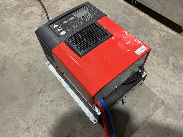 Micropower group - access 50 - industriële batterij lader (6x) - afbeelding 1 van  5