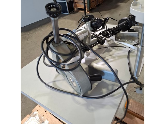 Microscoop op werktafel, o.a. hal tronic - afbeelding 8 van  16