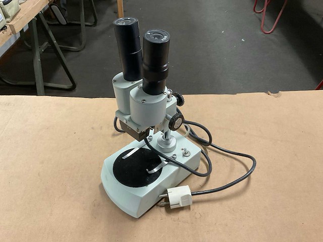 Microscope - afbeelding 1 van  7