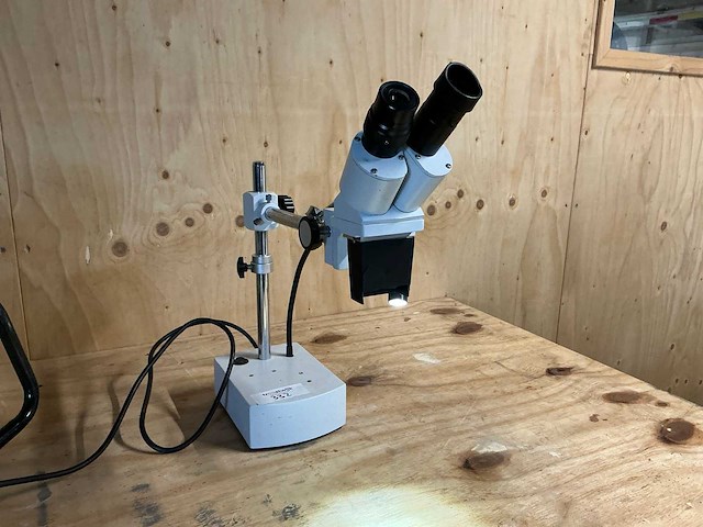 Microscope - afbeelding 1 van  3