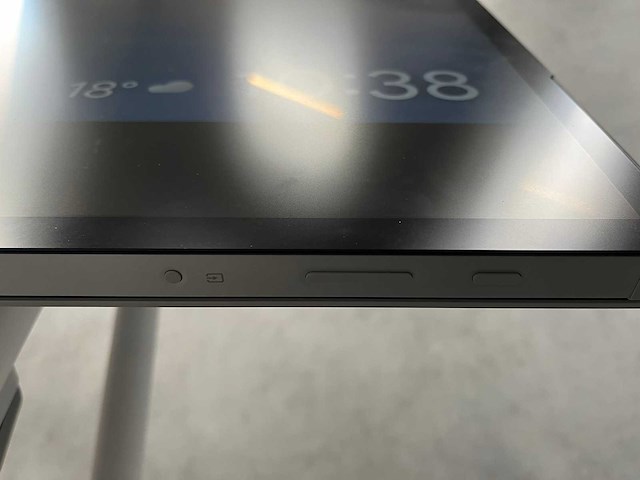 Microsoft - 50" surface hub op steelcase statief - afbeelding 19 van  22