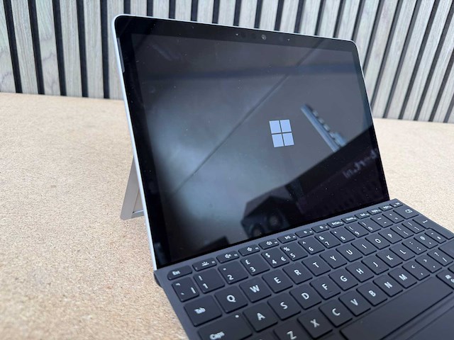 Microsoft - surface go 2 - laptop - afbeelding 3 van  5