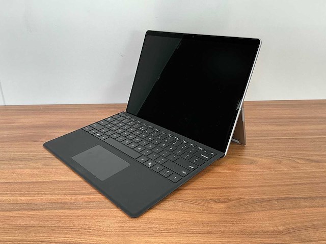 Microsoft - surface pro 10 with 5g for business - laptop - afbeelding 1 van  8