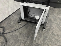 Microsoft 1597 - 55" surface hub met verrijdbare lift - afbeelding 16 van  24