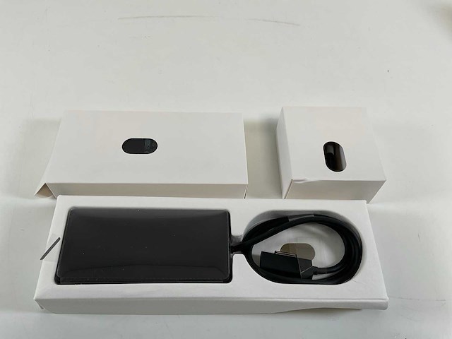 Microsoft (1661) surface docking stations (new) (7x) - afbeelding 6 van  9