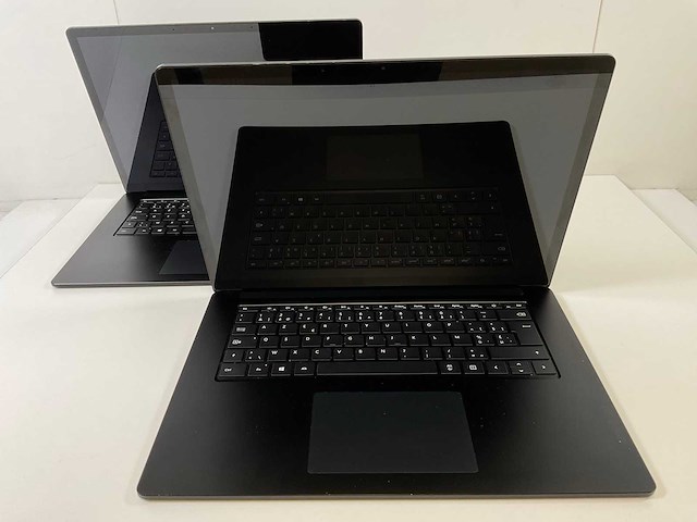Microsoft corporation surface 3 15”, core(tm) i5 10th gen, 16 gb ram, 256 gb nvme laptops (2x) - afbeelding 1 van  15