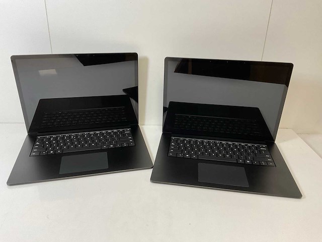 Microsoft corporation surface 3 15”, core(tm) i5 10th gen, 16 gb ram, 256 gb nvme touchscreen laptops (2x) - afbeelding 1 van  17
