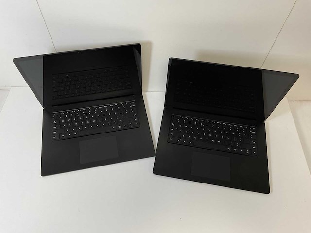 Microsoft corporation surface 3 15”, core(tm) i5 10th gen, 16 gb ram, 256 gb nvme touchscreen laptops (2x) - afbeelding 10 van  17