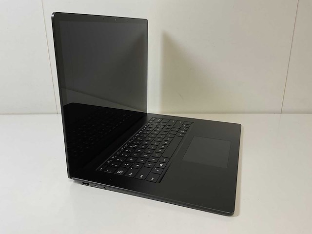 Microsoft corporation surface 3 15”, core(tm) i5 10th gen, 16 gb ram, 256 gb nvme touchscreen laptops (2x) - afbeelding 11 van  16