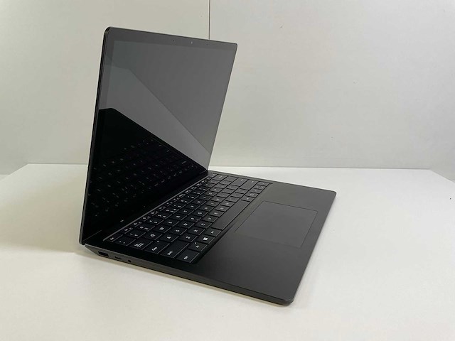 Microsoft corporation surface 4 , 13.5” , core(tm) i7 11th gen , 16 gb ram , 512 gb nvme touchscreen laptop - afbeelding 2 van  6
