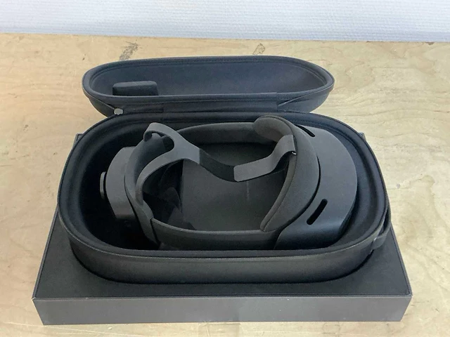 Microsoft hololens 2 1855 vr-bril - afbeelding 2 van  3
