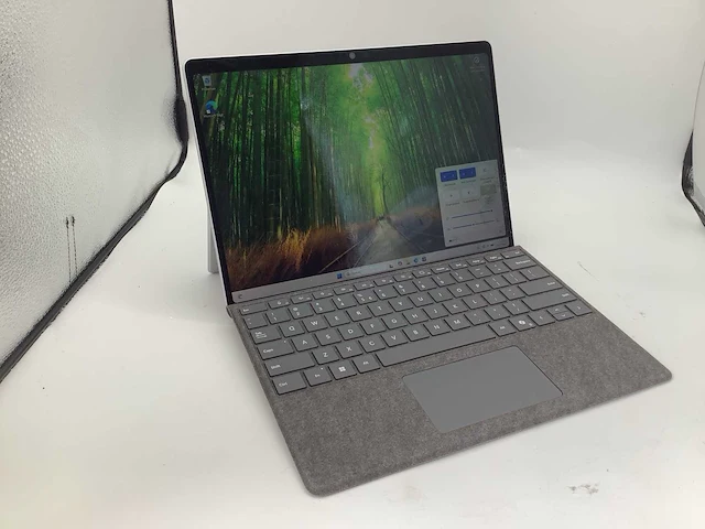 Microsoft pro 10 business core 5 ultra cpu laptop - afbeelding 1 van  6