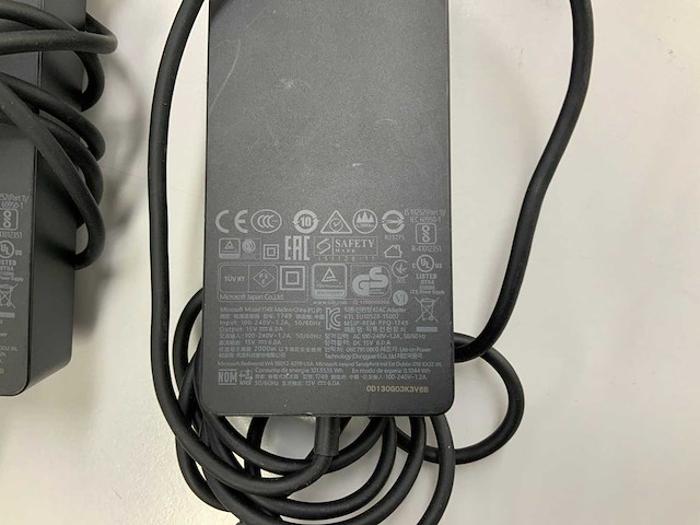Microsoft service ac-adapter 90w (8x) - afbeelding 2 van  3