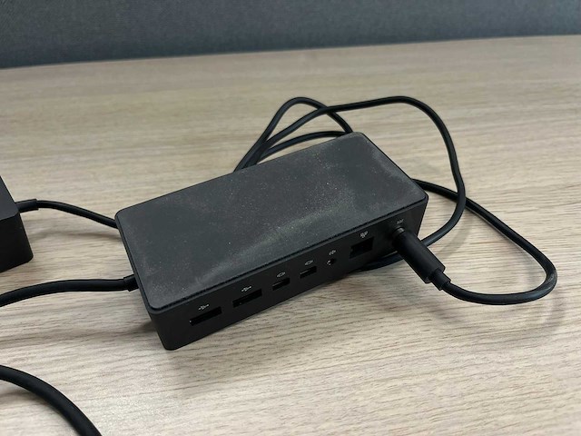 Microsoft surface - 29x dockingstation - afbeelding 6 van  13