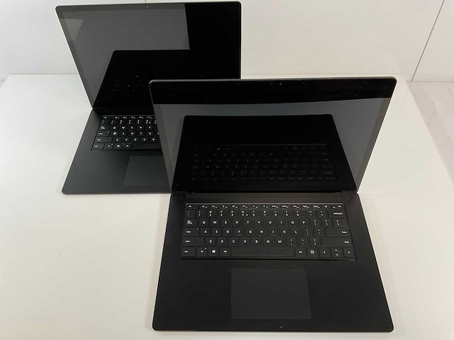 Microsoft surface 3 15”, core(tm) i5 10th gen, 16 gb ram, 256 gb nvme laptops (2x) - afbeelding 1 van  15