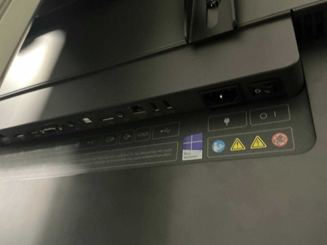 Microsoft surface hub 1597 i5-4690s smartboard - afbeelding 3 van  3