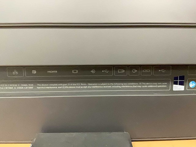 Microsoft surface hub (1634) 55”, core(tm) i5 4th gen, 8 gb ram, 128 gb ssd all-in-one desktop - afbeelding 5 van  6