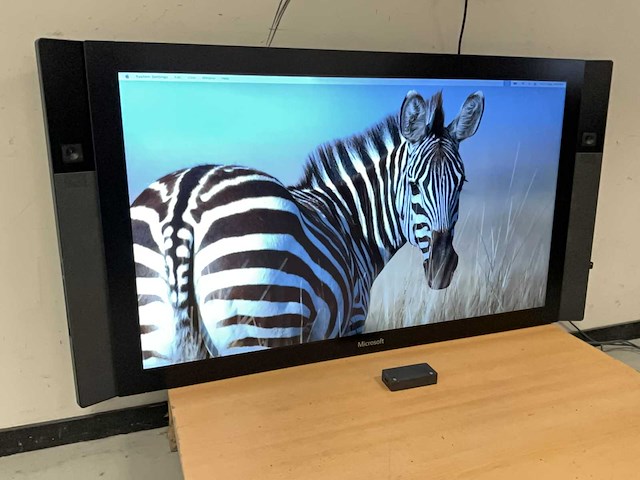 Microsoft surface hub (1634) 55”, core(tm) i5 4th gen, 8 gb ram, 128 gb ssd all-in-one desktop - afbeelding 2 van  6