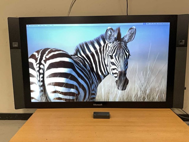 Microsoft surface hub (1634) 55”, core(tm) i5 4th gen, 8 gb ram, 128 gb ssd all-in-one desktop - afbeelding 1 van  6