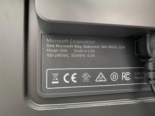 Microsoft surface hub 3 - 84" 4k uhd interactief whiteboard met lift - afbeelding 17 van  18