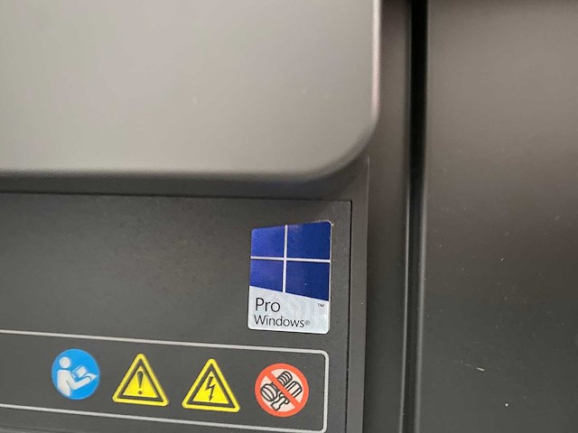 Microsoft surface hub 3 - 84" 4k uhd interactief whiteboard met lift - afbeelding 18 van  18