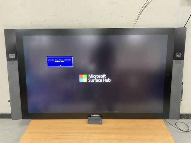 Microsoft surface hub 55”, core(tm) i5-4690s, 8 gb ram (2x4gb), 128 gb ssd all-in-one desktop - afbeelding 2 van  7