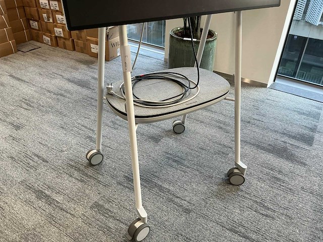 Microsoft surface hub - afbeelding 7 van  12