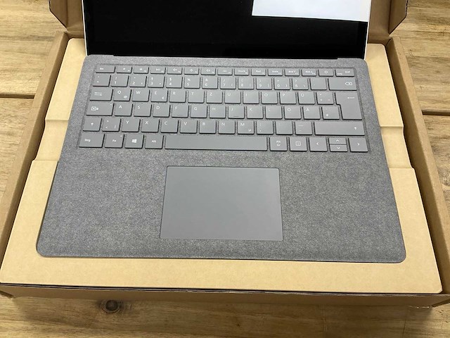 Microsoft surface laptop 4 11th gen 256gb duits toetsenbord - afbeelding 4 van  6