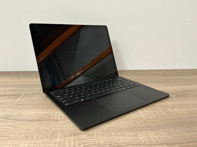 Microsoft surface laptop 4 - afbeelding 1 van  6