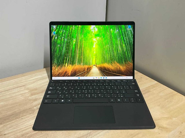 Microsoft surface pro 9(i7-gen12) tablet - afbeelding 1 van  11