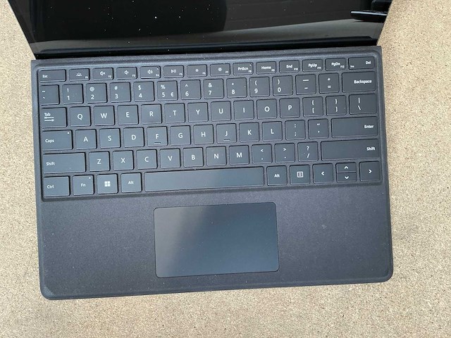 Microsoft surface pro x laptop - afbeelding 2 van  4