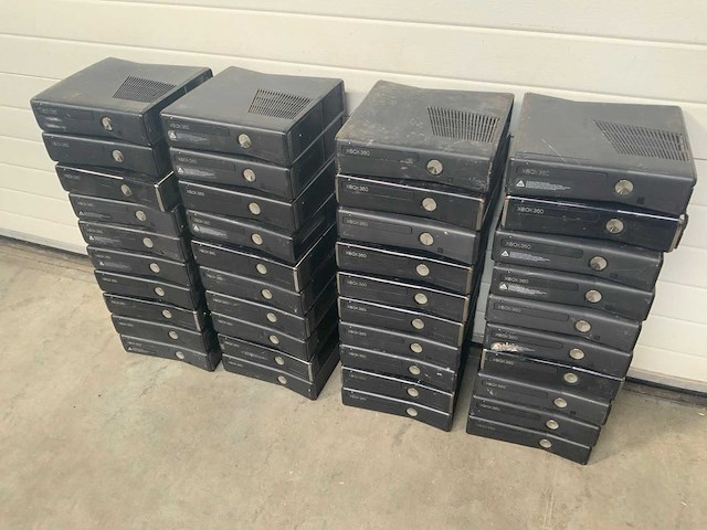 Microsoft xbox 360 s console (40x) - afbeelding 2 van  6