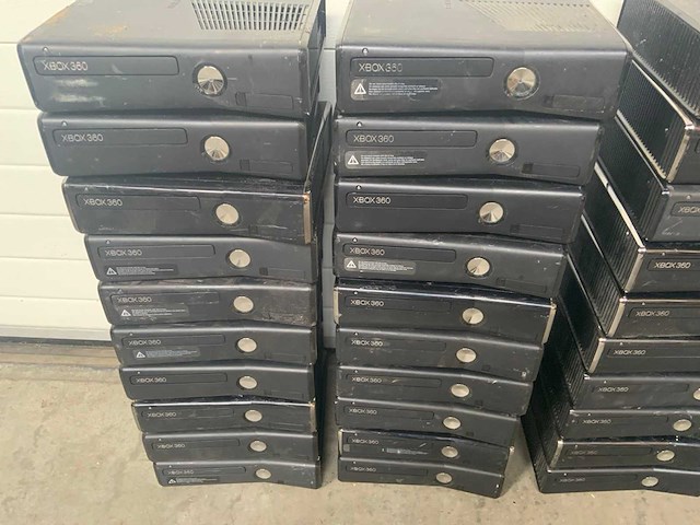 Microsoft xbox 360 s console (40x) - afbeelding 5 van  6