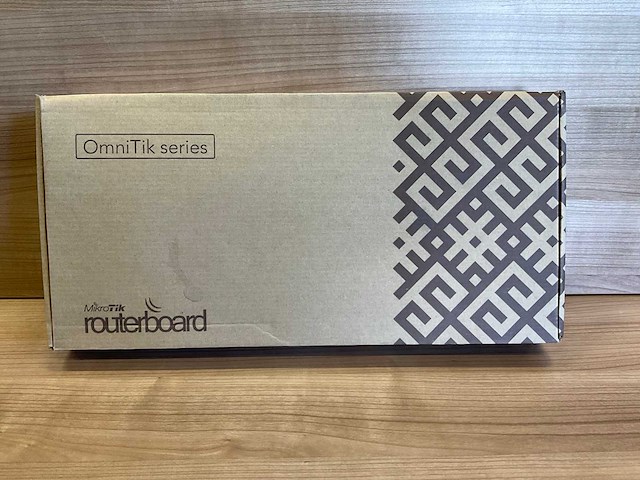 Microtik omnitik routerboard 5 poe - afbeelding 2 van  4