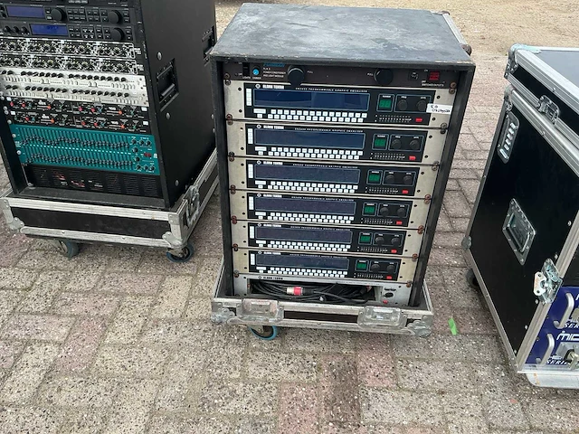 Midas - heritage 3000 complete set - analog mixing console - afbeelding 11 van  12